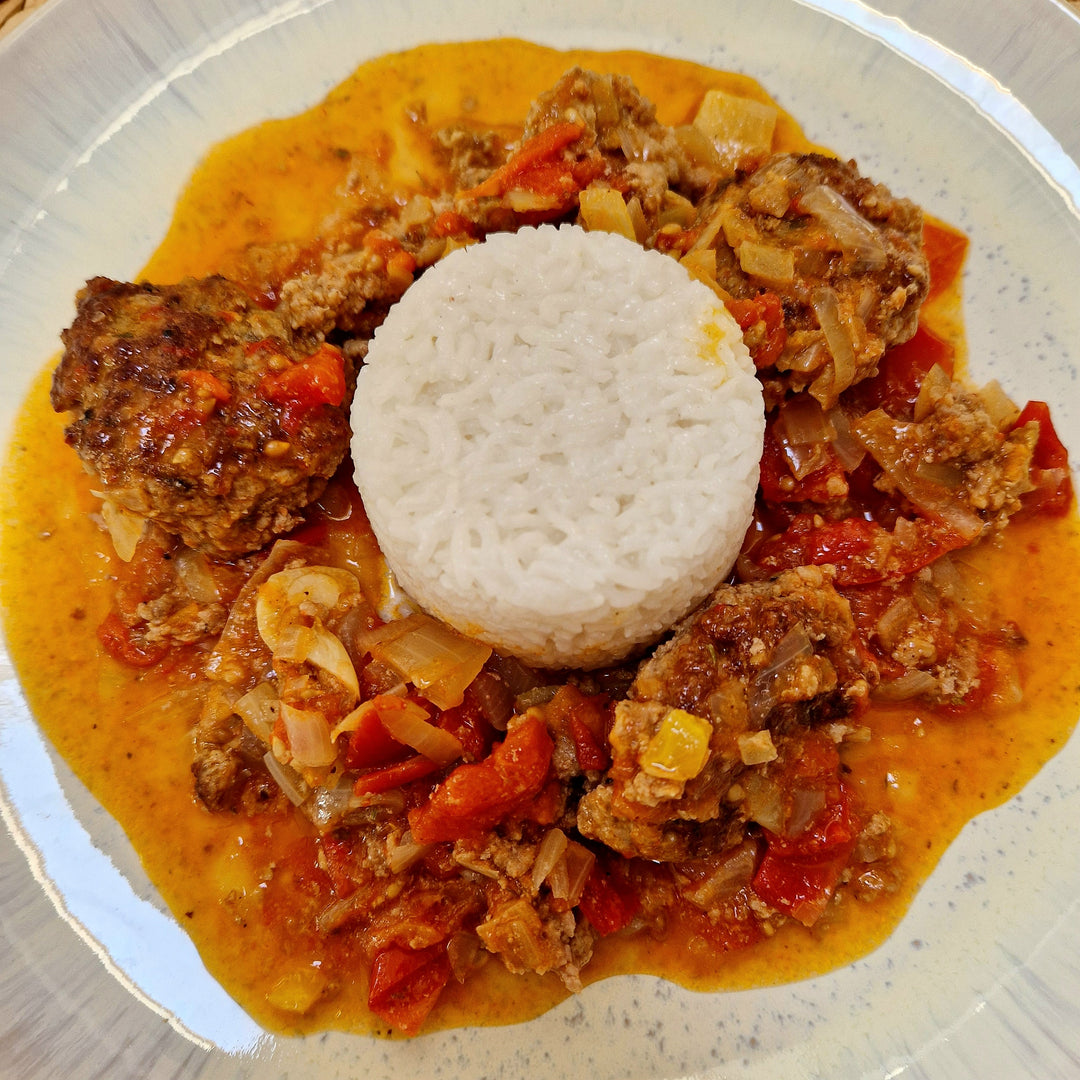 Madagassische Bouletten in Tomatensauce mit Reis