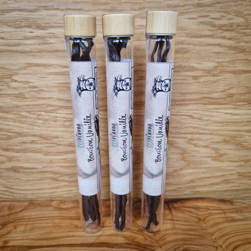 Set mit 3 Gläsern à 3 Bourbon Vanilleschoten aus Madagaskar – naturbelassen, aromatisch, in Gourmetqualität, direkt von Kleinbauern