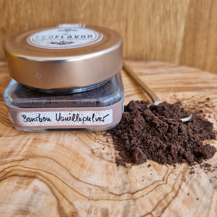 Bourbon Vanillepulver im dekorativen Glas – aus ganzen Vanilleschoten, fein gemahlen, 100 % naturbelassen, intensiv aromatisch