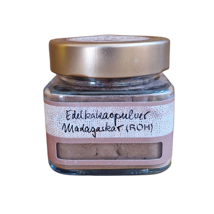 Rohes Edelkakaopulver aus dem Sambirano-Tal in Madagaskar – naturbelassen, ohne Zusätze, intensiv aromatisch und aus hochwertigen Kakaobohnen